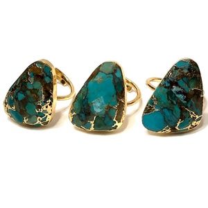 Ring, gold line turquoise geometric gemstone